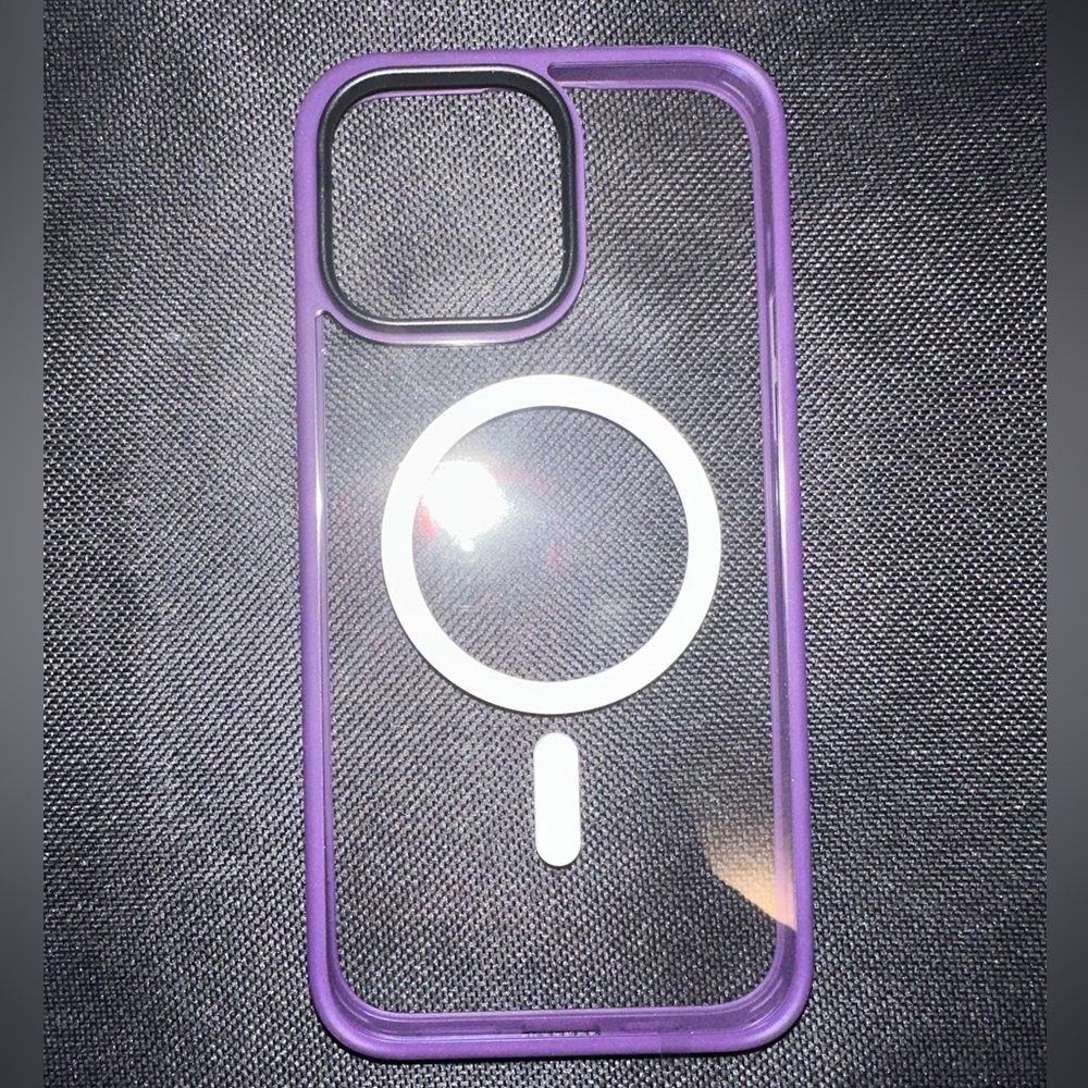 iPhone 14 Pro Max Purple Magsafe case
